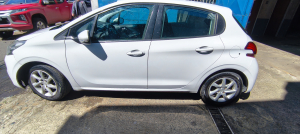 PEUGEOT 208 1.6 HDI ACTIVE PACK  AÑO 2017 (LOS ANGELES) JDCY40