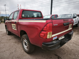 TOYOTA HILUX 2.4 4X2 DX AÑO 2021 (SANTIAGO) PTSZ 36