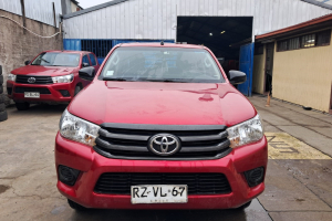 TOYOTA HILUX 4X4 2.4 DX AÑO 2022 (SANTIAGO)  RZVL 67