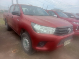TOYOTA HILUX 4X4 2.4 DX 2023 (SANTIAGO)  SLGK 40